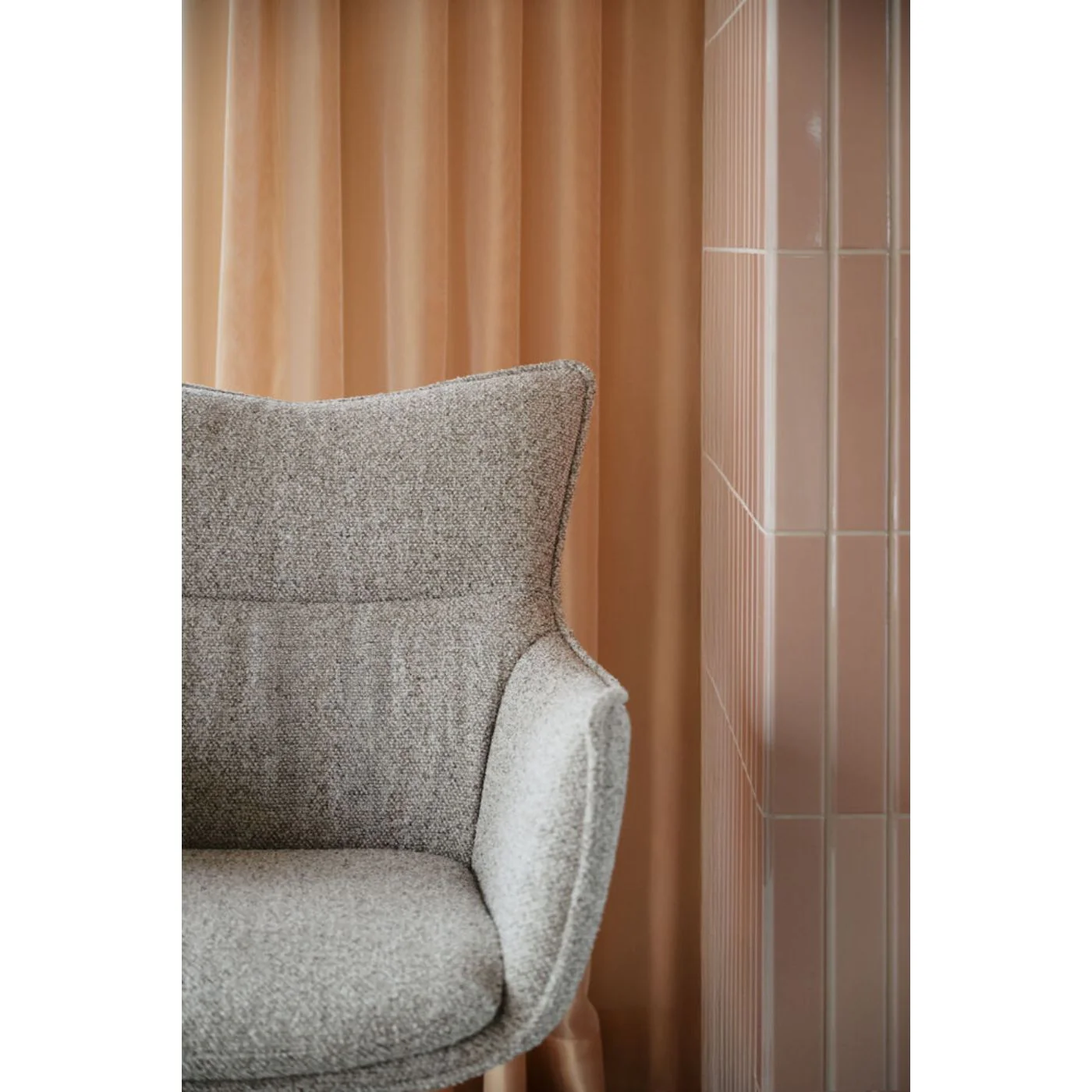 Fresno kääntyvä ja keinuva nojatuoli, beige kangas/ruskea metallijalka - Image 4